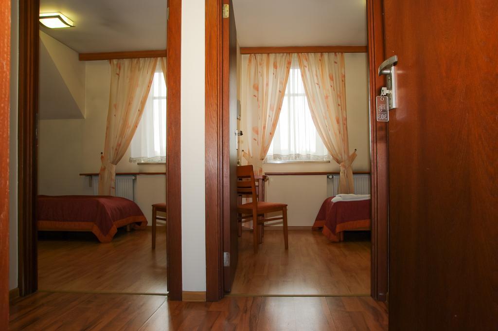 Hotel Sutoris Bochnia Pokoj fotografie