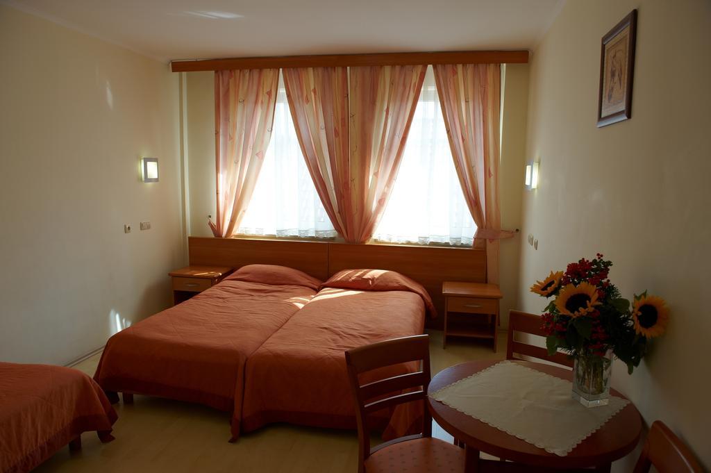 Hotel Sutoris Bochnia Pokoj fotografie