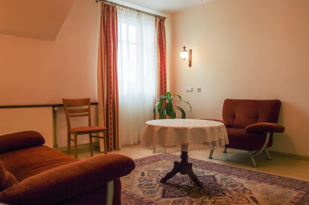 Hotel Sutoris Bochnia Pokoj fotografie
